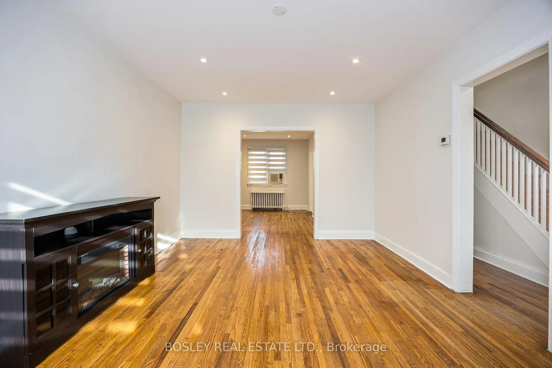 Photo 3 of 382 Merton Street, Toronto, Mount Pleasant East — HOMEH