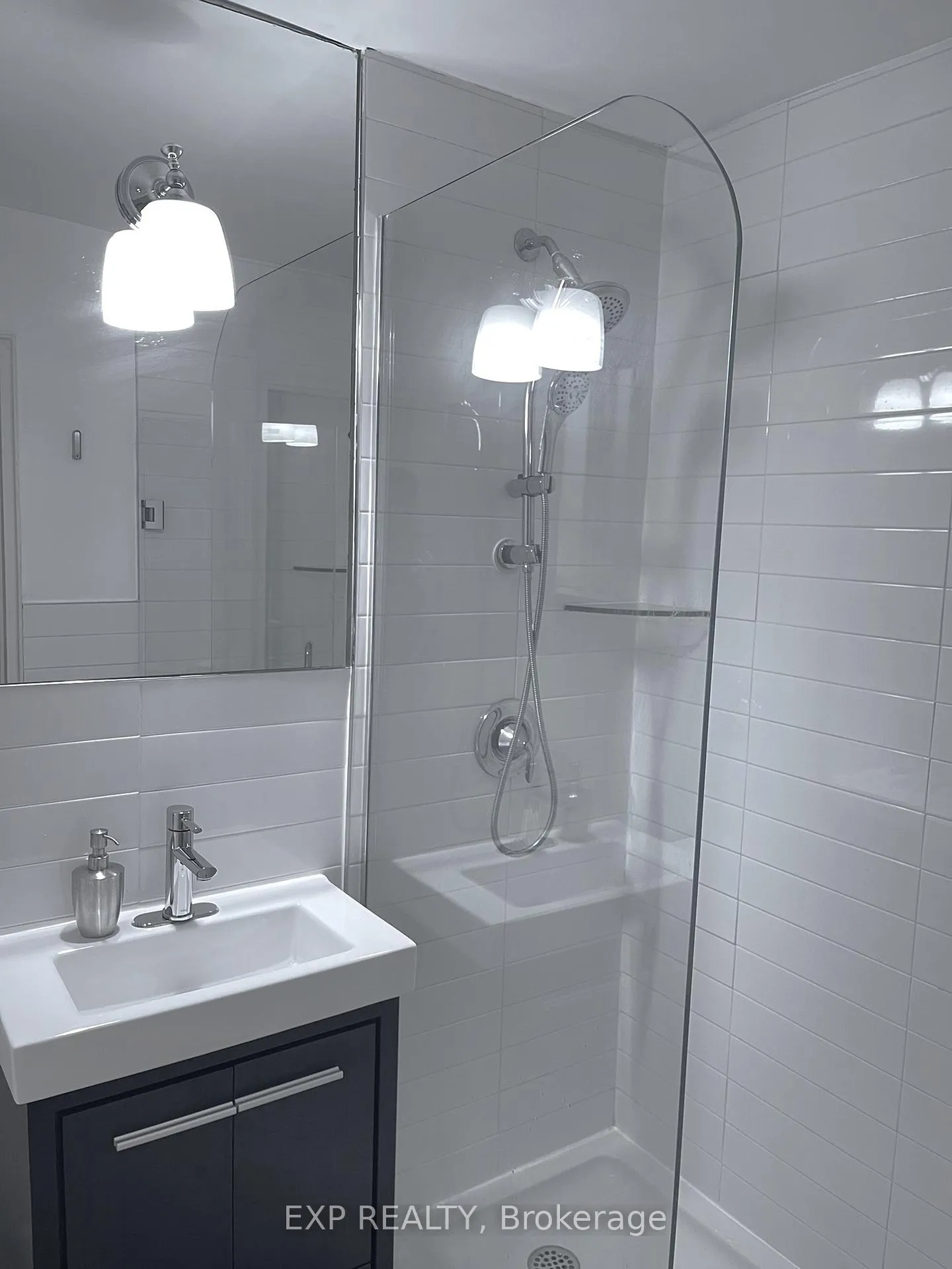 Photo 6 of Unit 2, 458 Lawrence Avenue W, Toronto, Bedford Park-Nortown — HOMEH