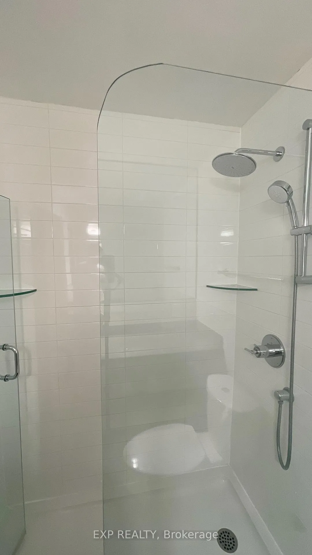 Photo 15 of Unit 2, 458 Lawrence Avenue W, Toronto, Bedford Park-Nortown — HOMEH