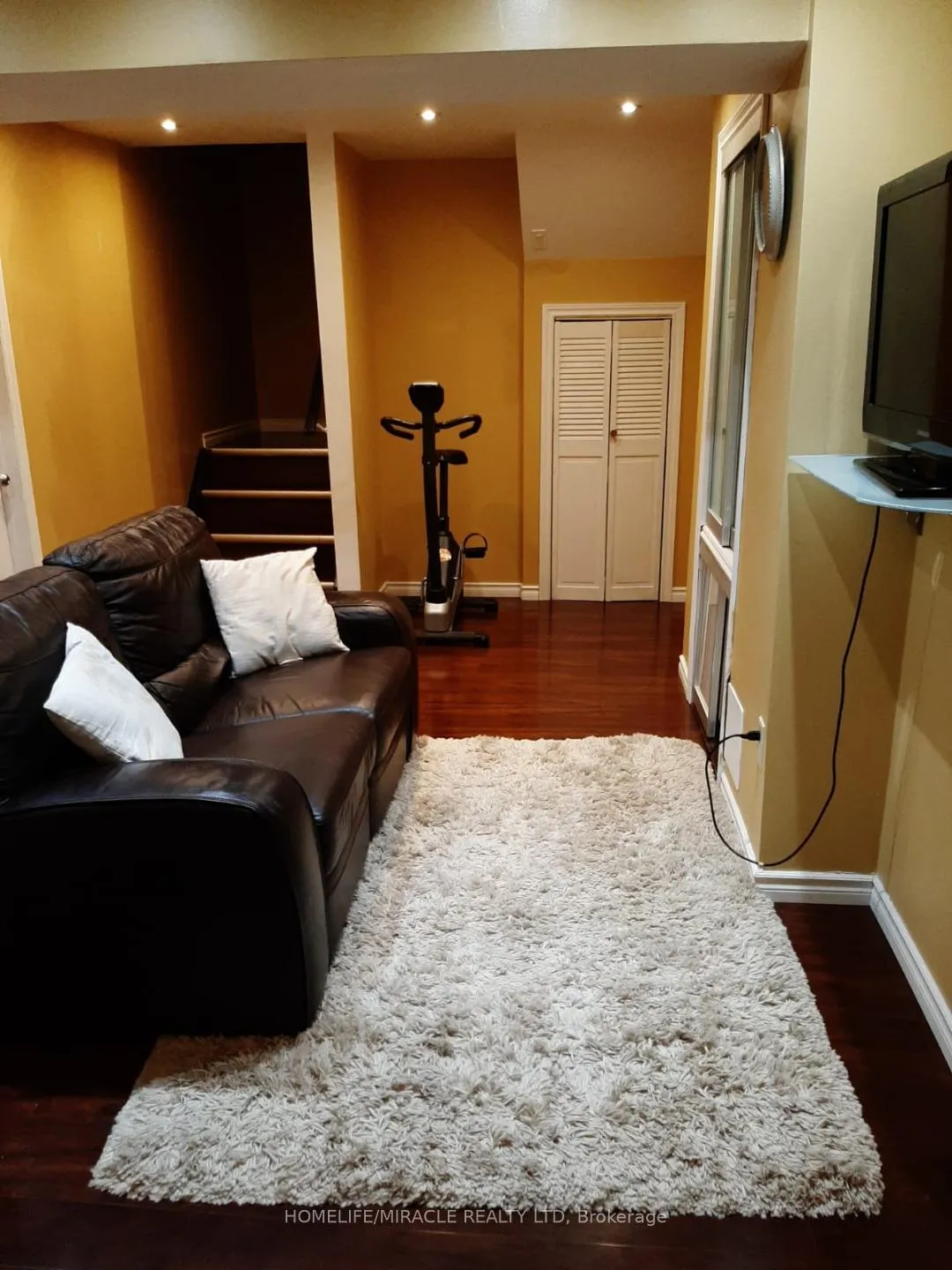 Photo 10 of 864 O'Reilly Crescent, Shelburne — HOMEH