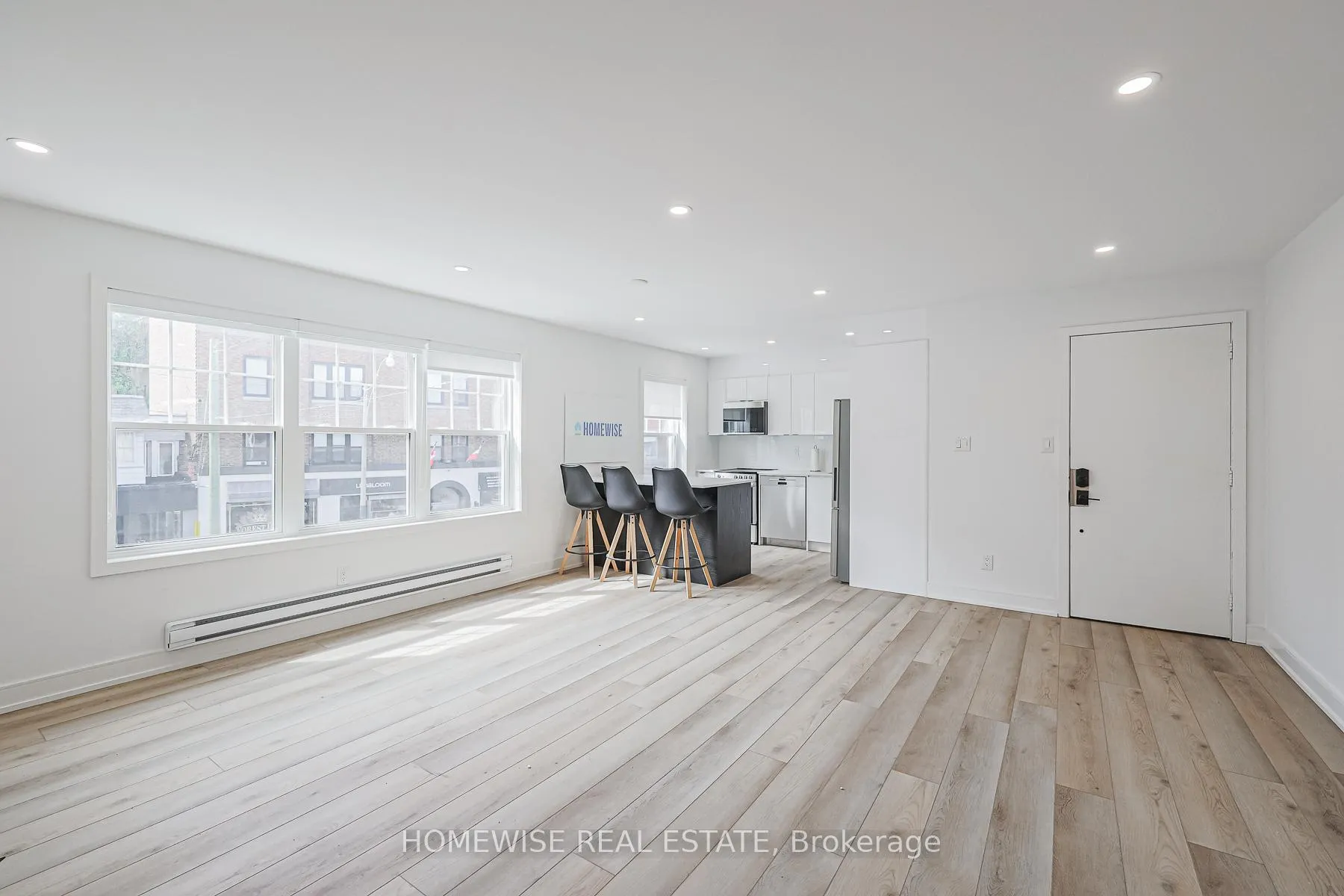 Photo 4 of Unit 1, 383 Spadina Road, Toronto, Casa Loma — HOMEH