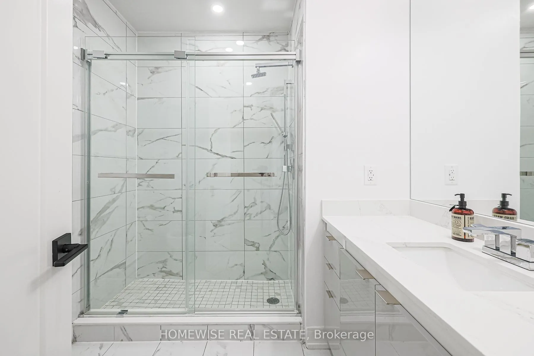 Photo 11 of Unit 1, 383 Spadina Road, Toronto, Casa Loma — HOMEH
