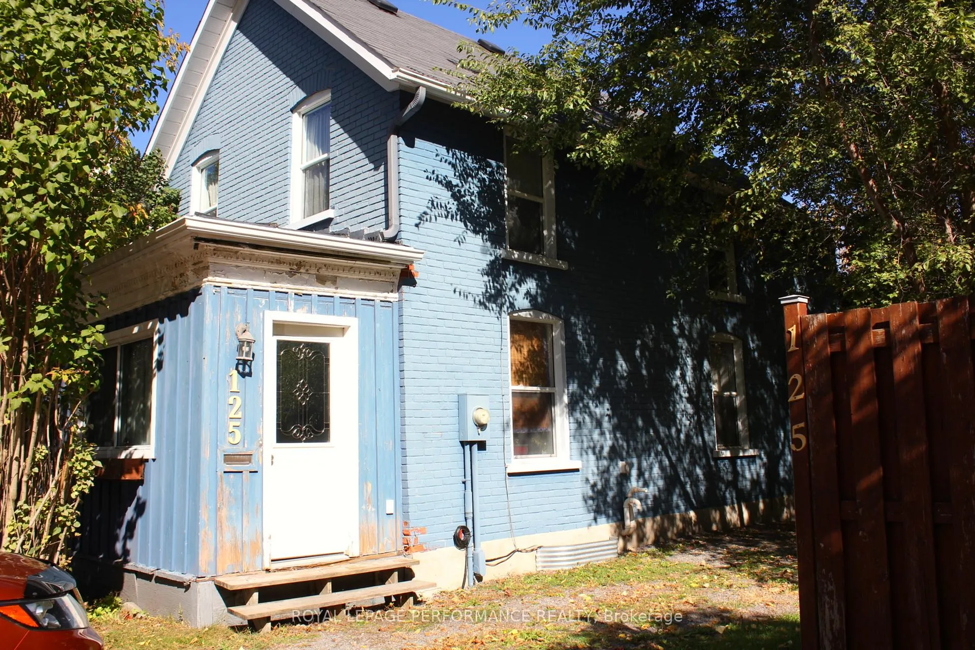 Photo 1 of 125 Augustus Street S, Cornwall — HOMEH
