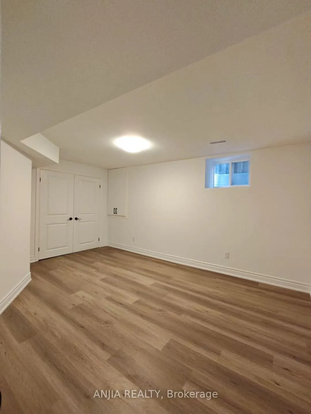 Photo 5 of Unit Basement, 36 Sharon Lee Drive, Markham, Berczy — HOMEH