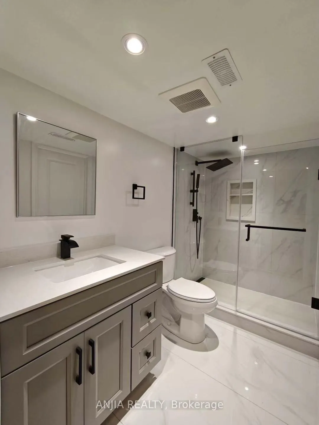 Photo 7 of Unit Basement, 36 Sharon Lee Drive, Markham, Berczy — HOMEH