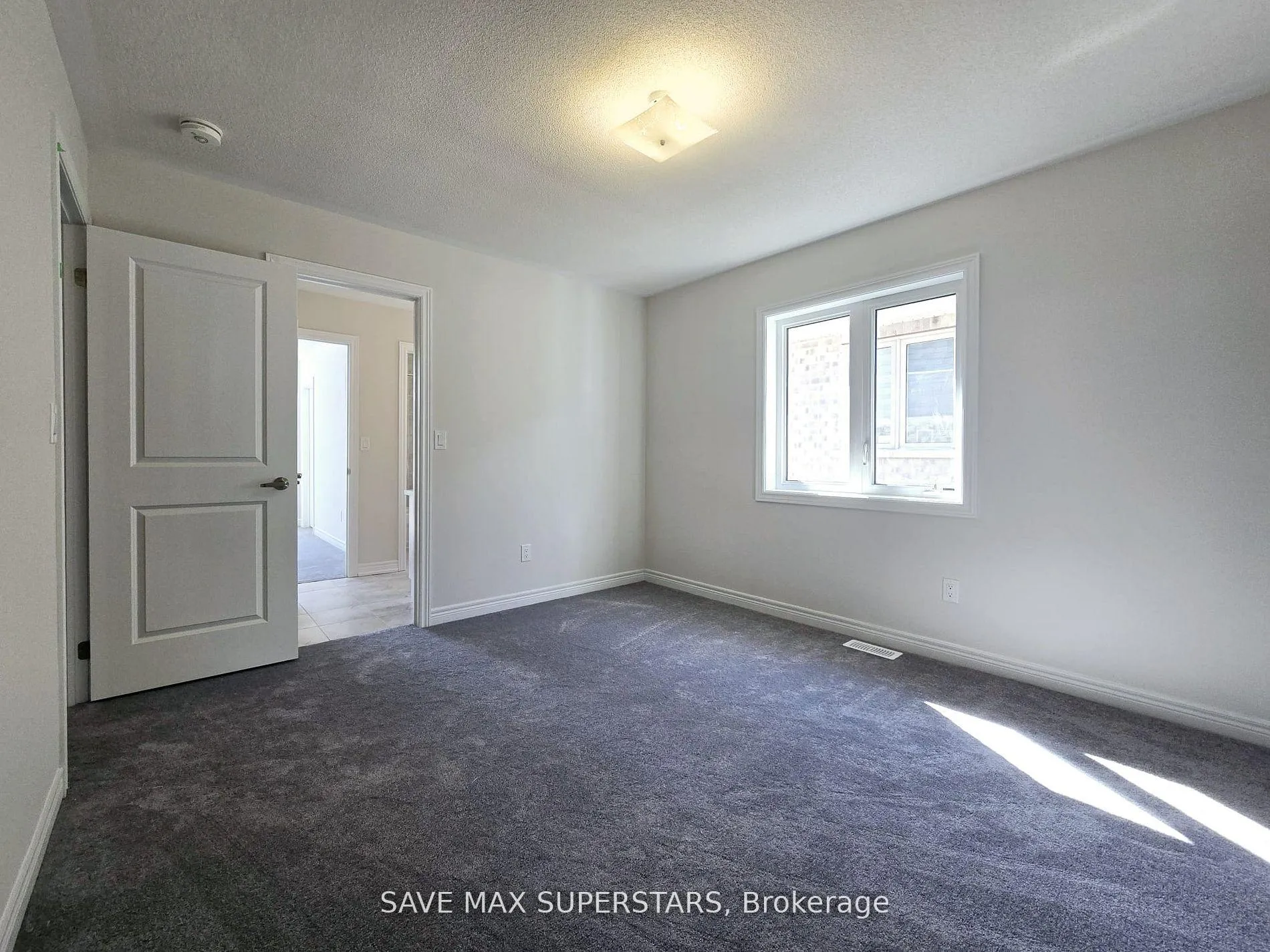 Photo 25 of 1441 Davis loop Circle, Innisfil, Lefroy — HOMEH