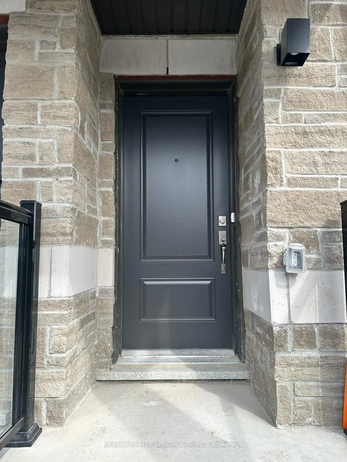 Photo 3 of 361 Okanagan Path, Oshawa, Donevan — HOMEH
