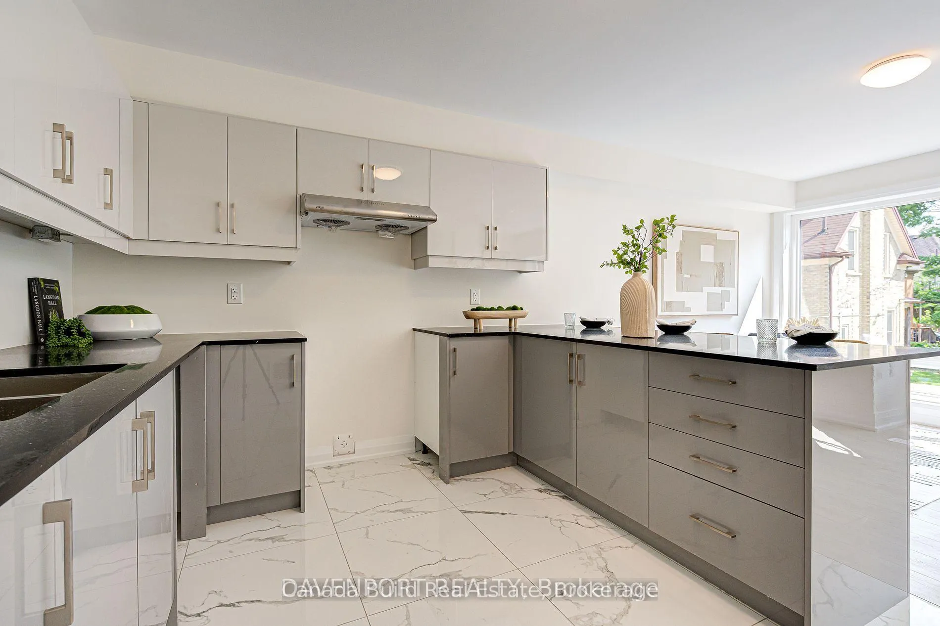 Photo 9 of Unit 2, 183 Victoria Street N, Kitchener — HOMEH