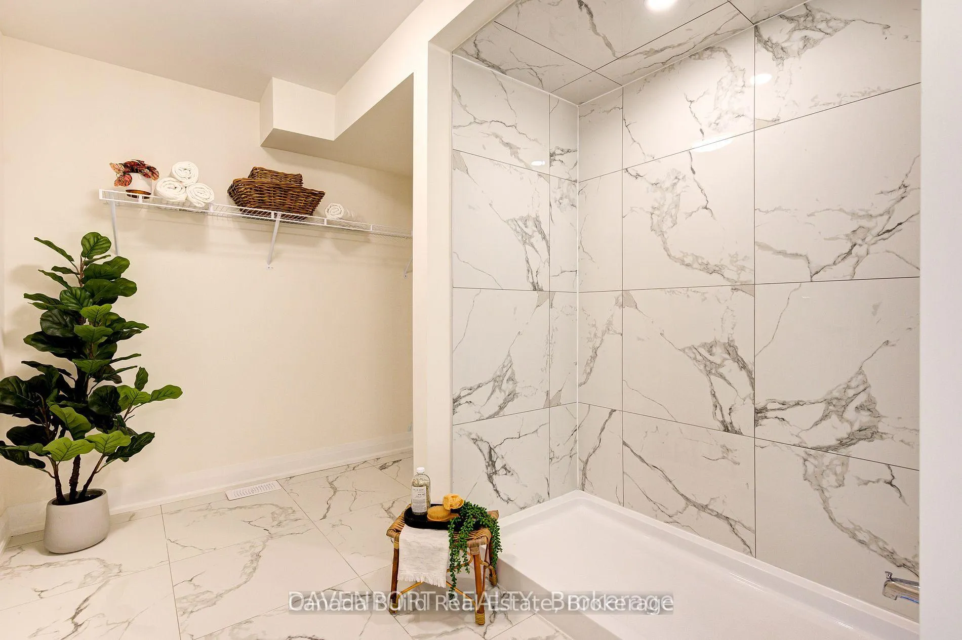 Photo 13 of Unit 2, 183 Victoria Street N, Kitchener — HOMEH