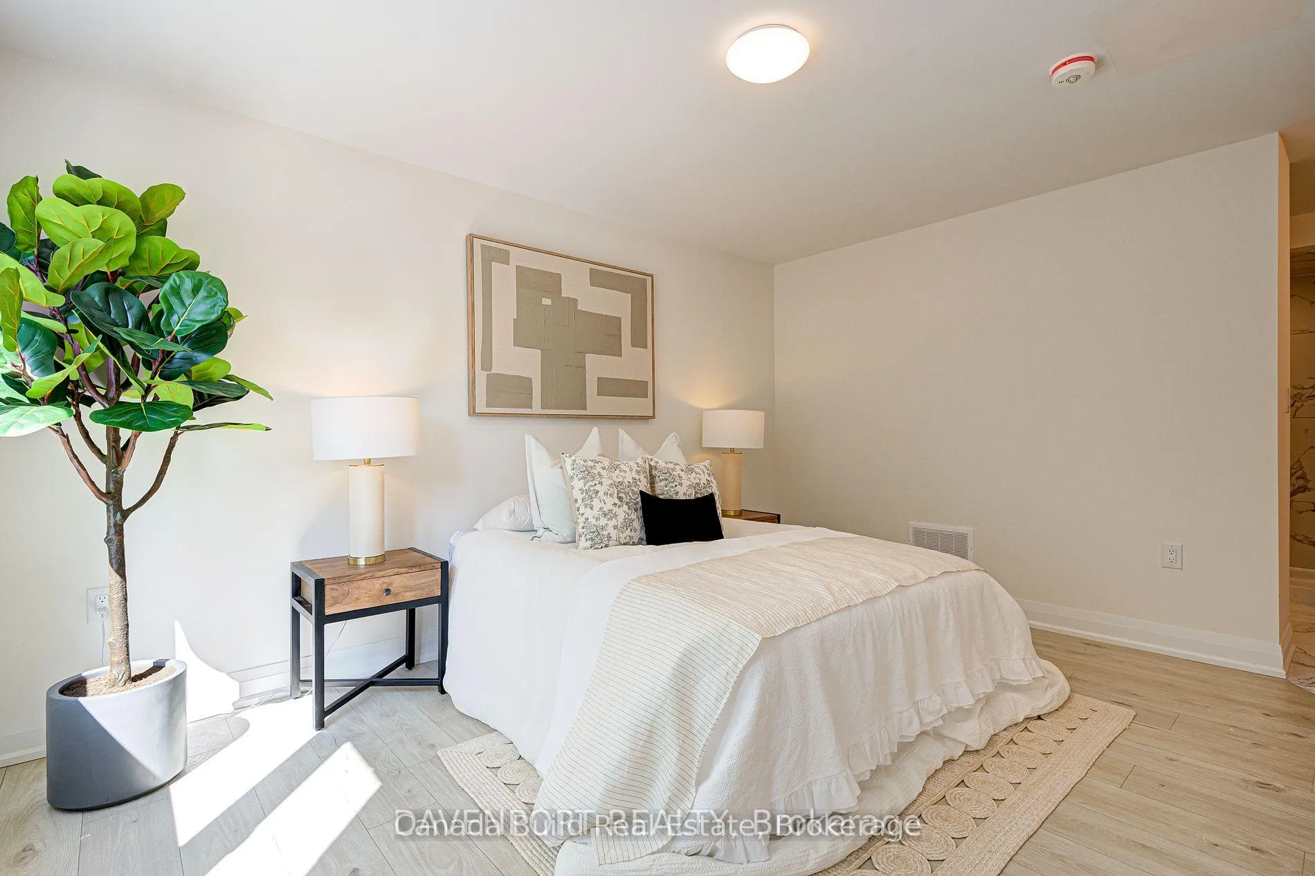 Photo 34 of Unit 2, 183 Victoria Street N, Kitchener — HOMEH