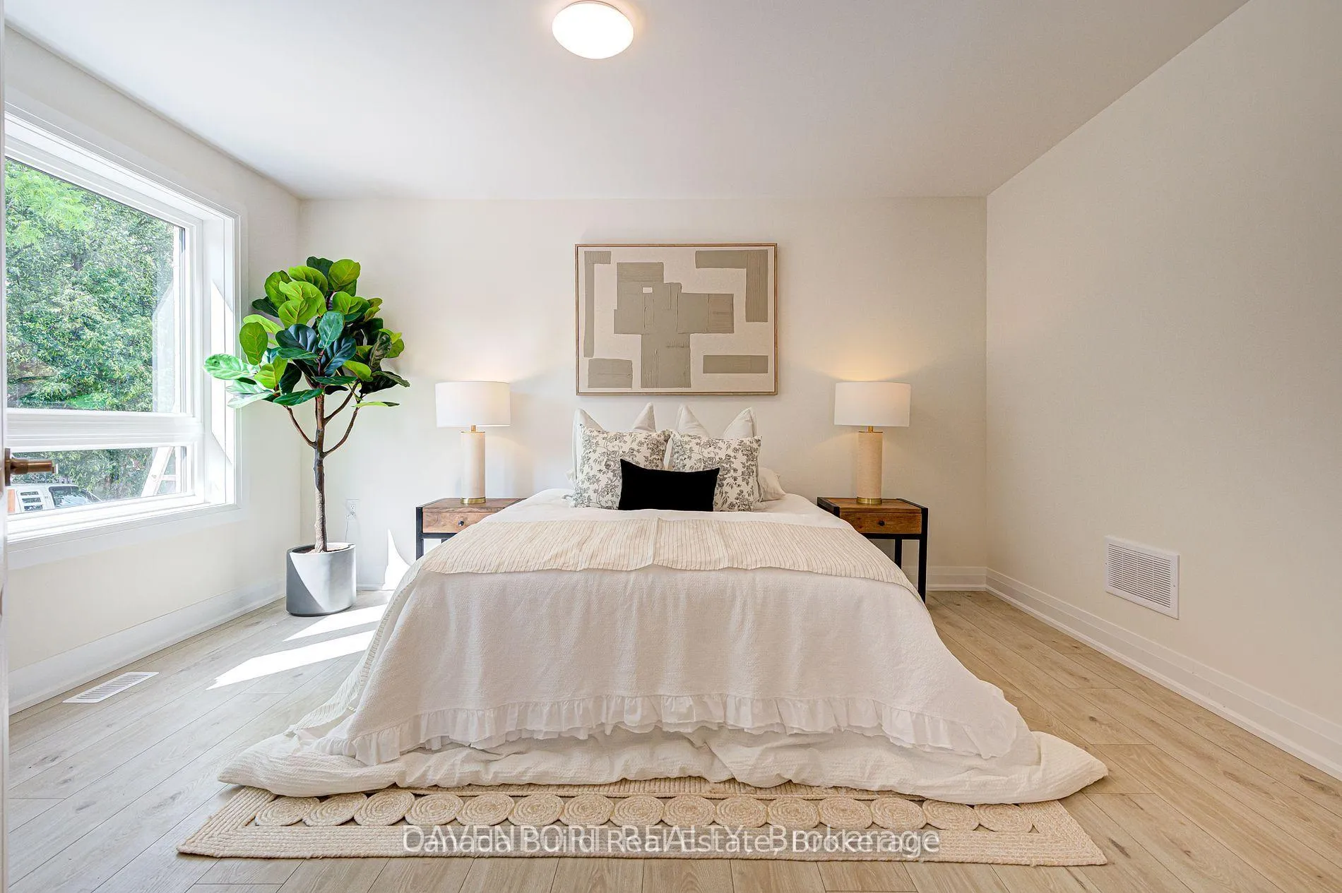 Photo 35 of Unit 2, 183 Victoria Street N, Kitchener — HOMEH