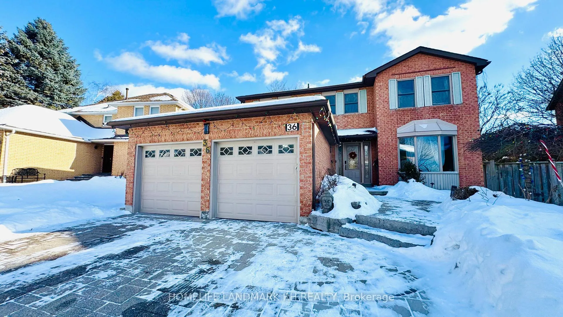 Photo 2 of 36 Maplewood Drive, Whitby, Blue Grass Meadows — HOMEH