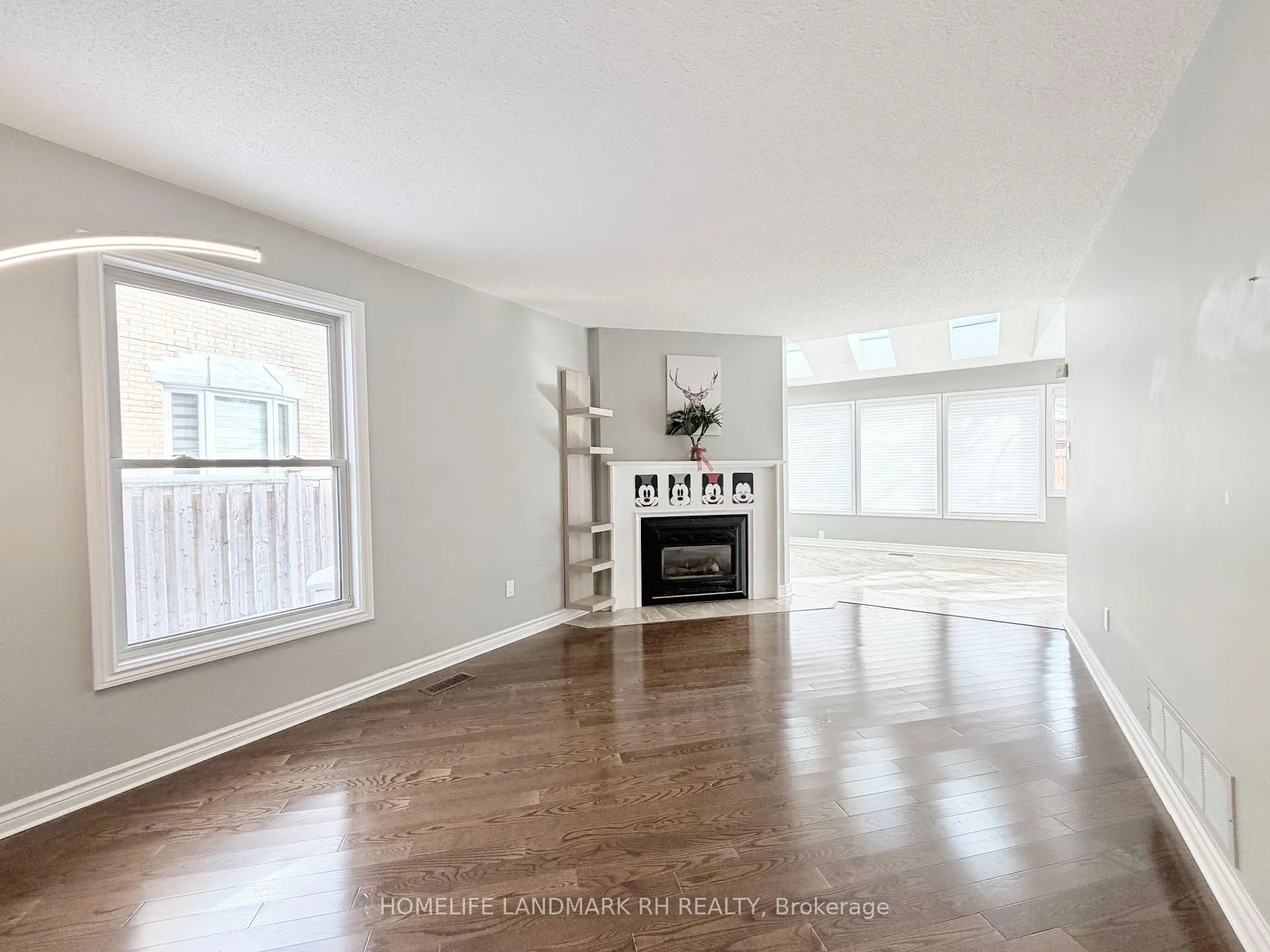 Photo 18 of 36 Maplewood Drive, Whitby, Blue Grass Meadows — HOMEH
