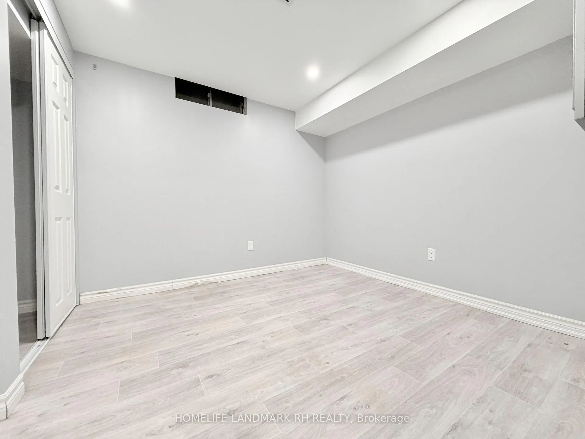 Photo 32 of 36 Maplewood Drive, Whitby, Blue Grass Meadows — HOMEH
