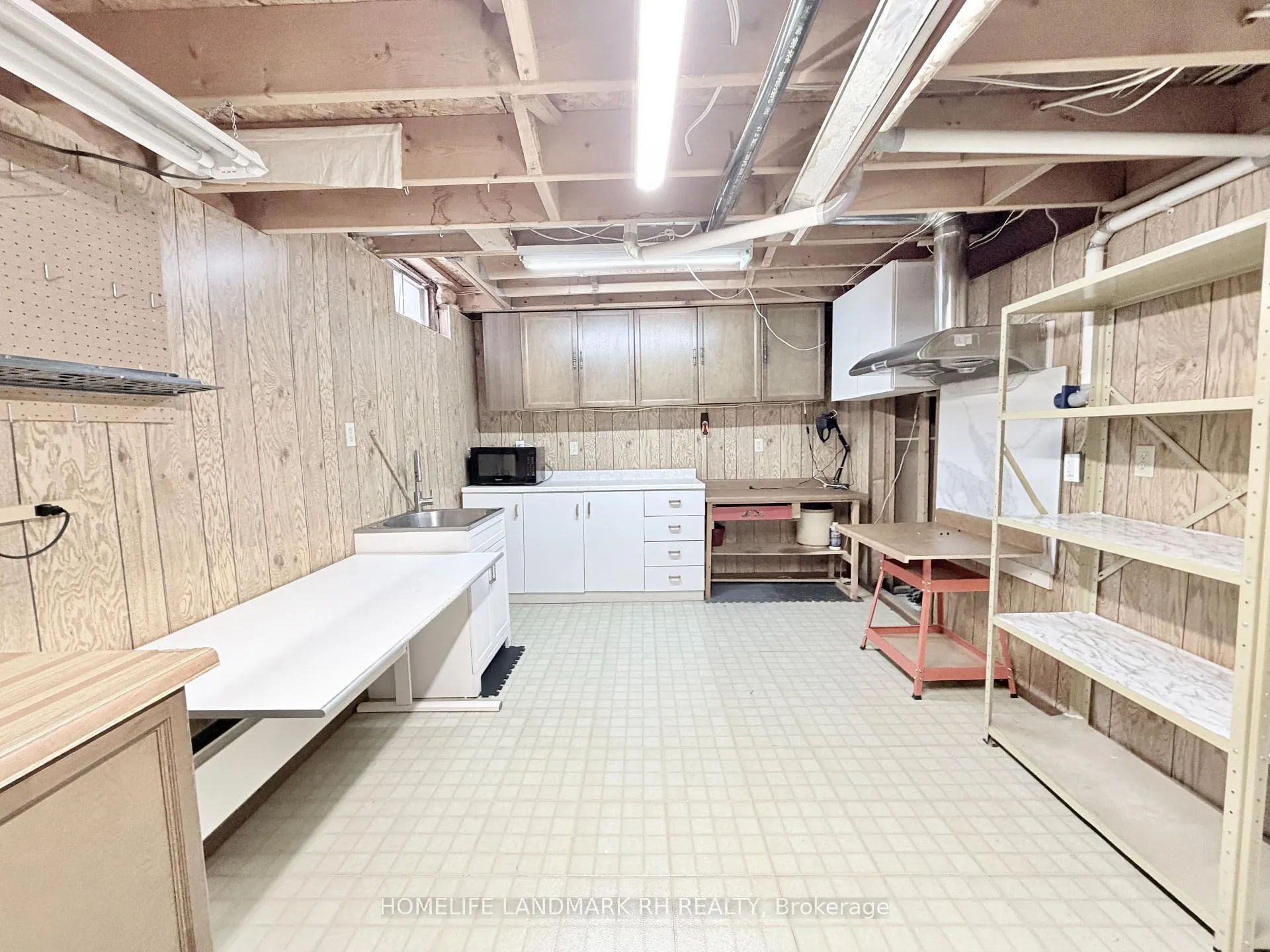 Photo 36 of 36 Maplewood Drive, Whitby, Blue Grass Meadows — HOMEH