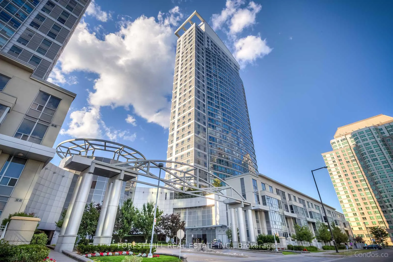 Front of Unit 706, 38 Lee Centre Drive