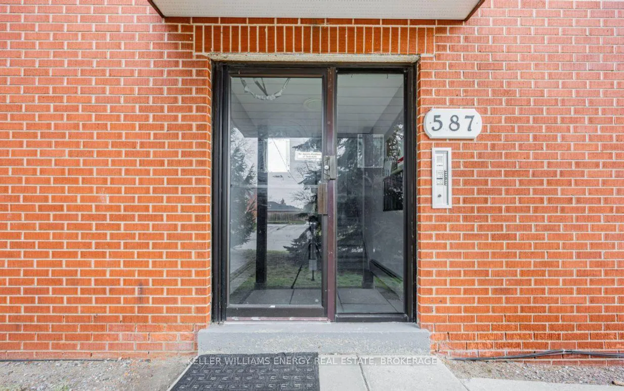 Photo 2 of Unit 4, 587 Digby Avenue, Oshawa, Eastdale — HOMEH