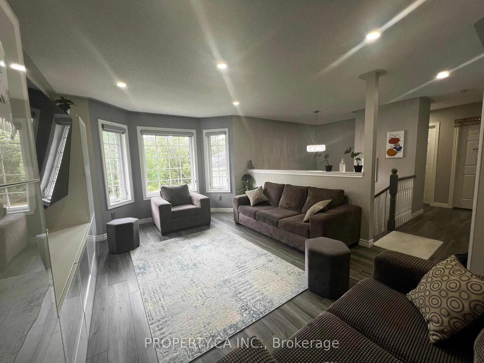Photo 3 of 59 Lee Street, Wasaga Beach — HOMEH