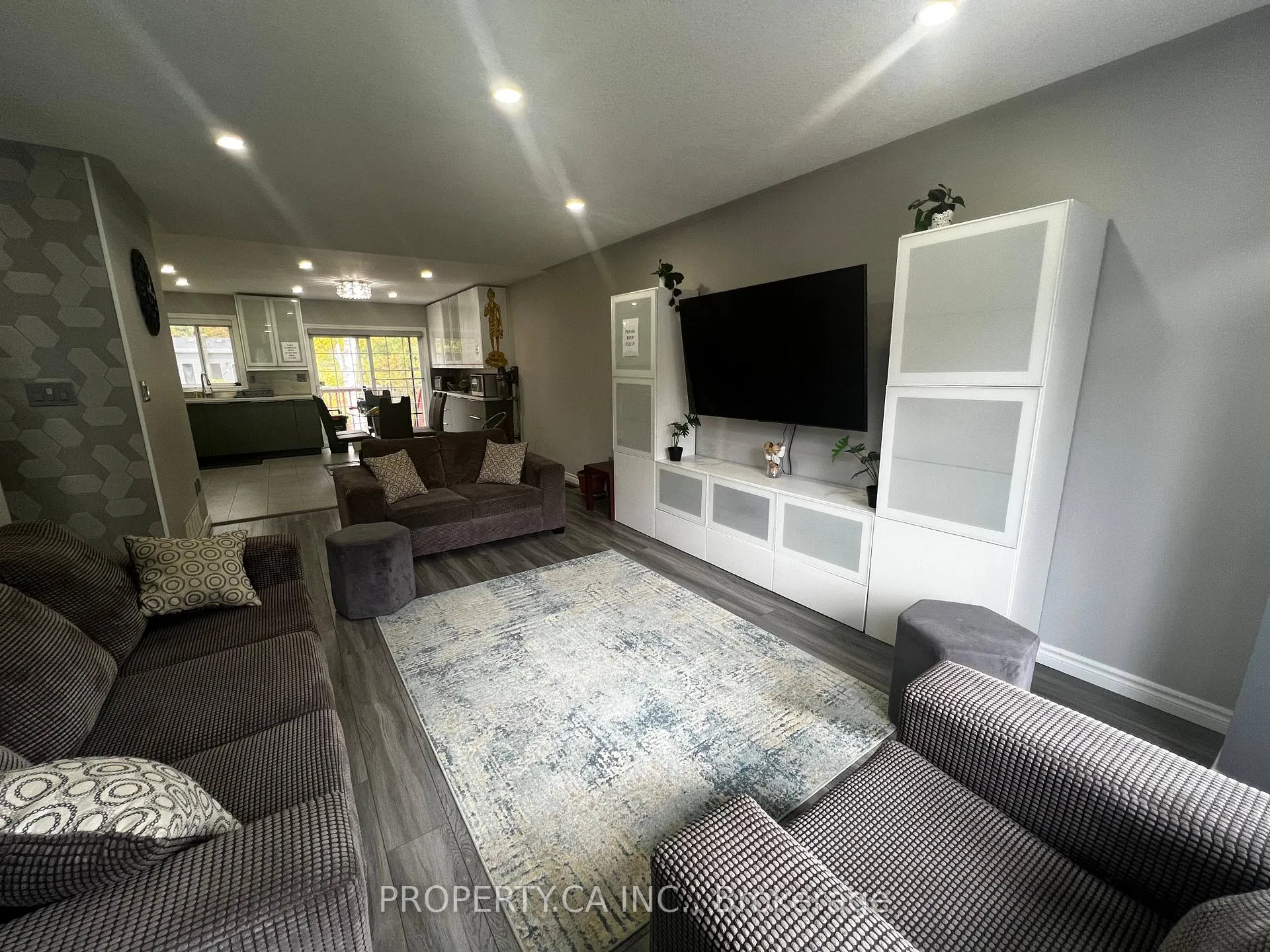 Photo 6 of 59 Lee Street, Wasaga Beach — HOMEH