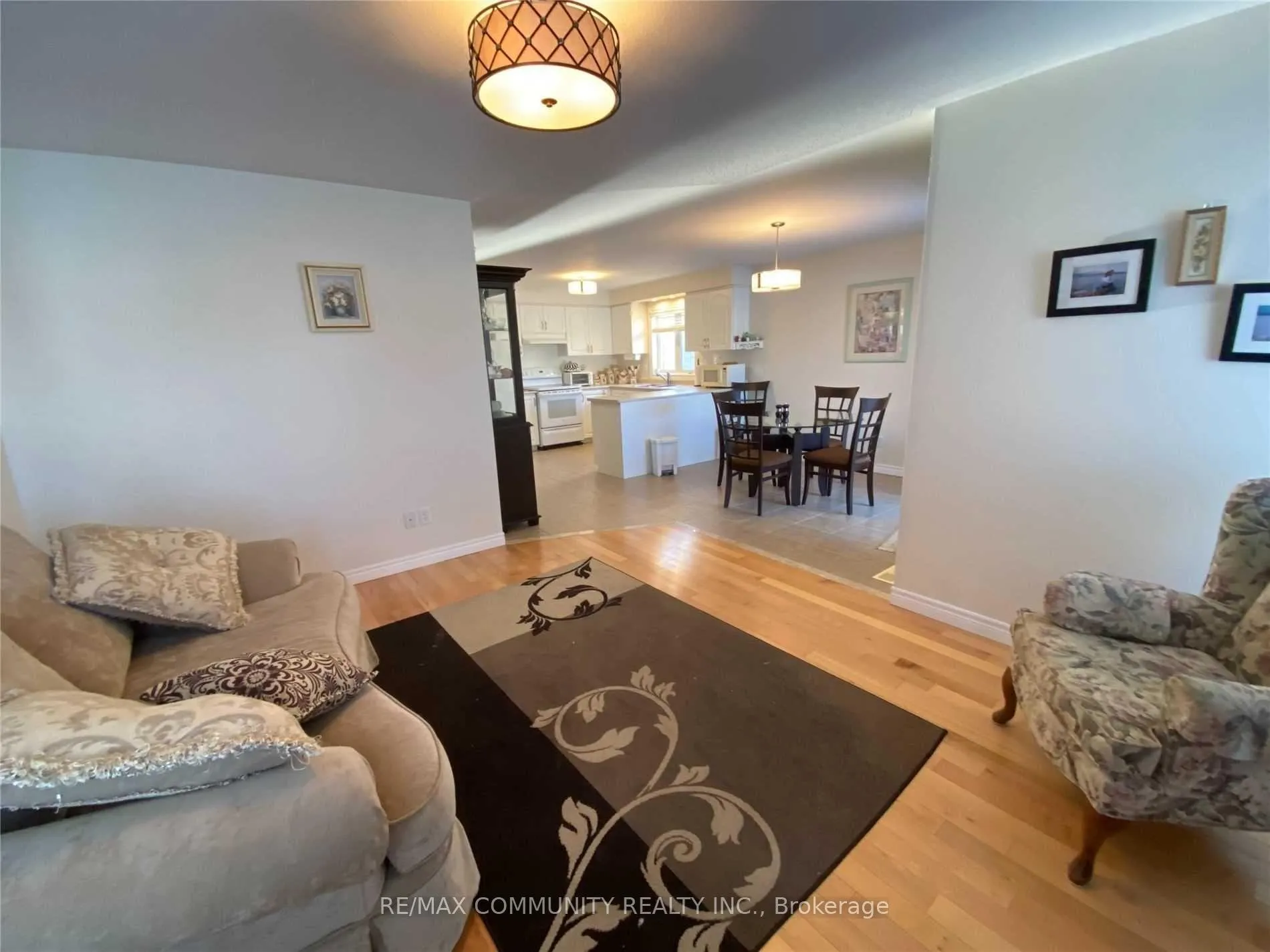 Photo 9 of 62 Maplewood Avenue, Brock, Beaverton — HOMEH