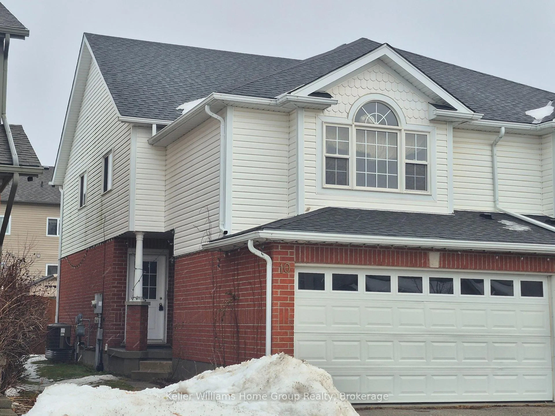 Photo 1 of 10 Donnenwerth Drive, Kitchener — HOMEH