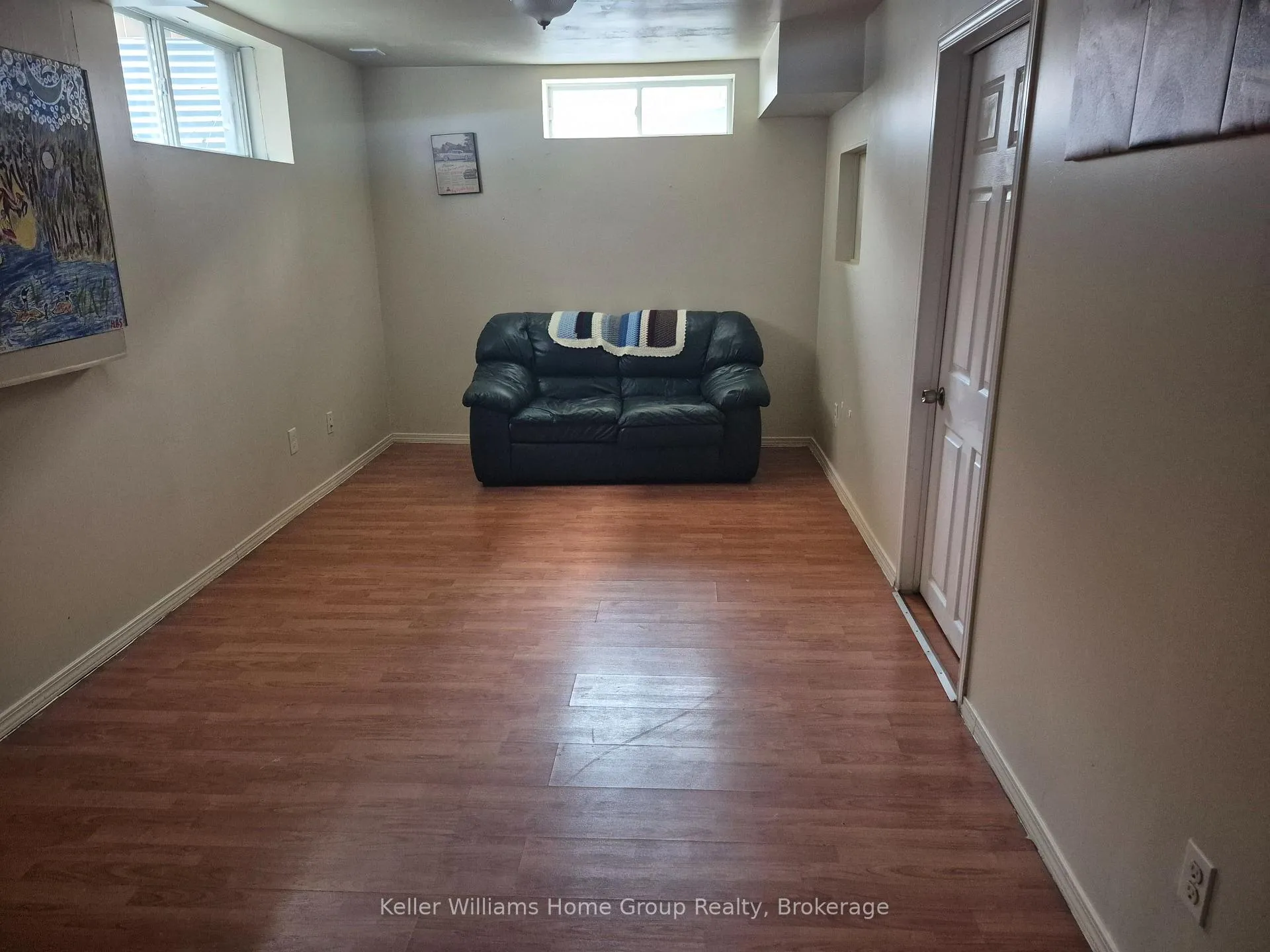 Photo 19 of 10 Donnenwerth Drive, Kitchener — HOMEH