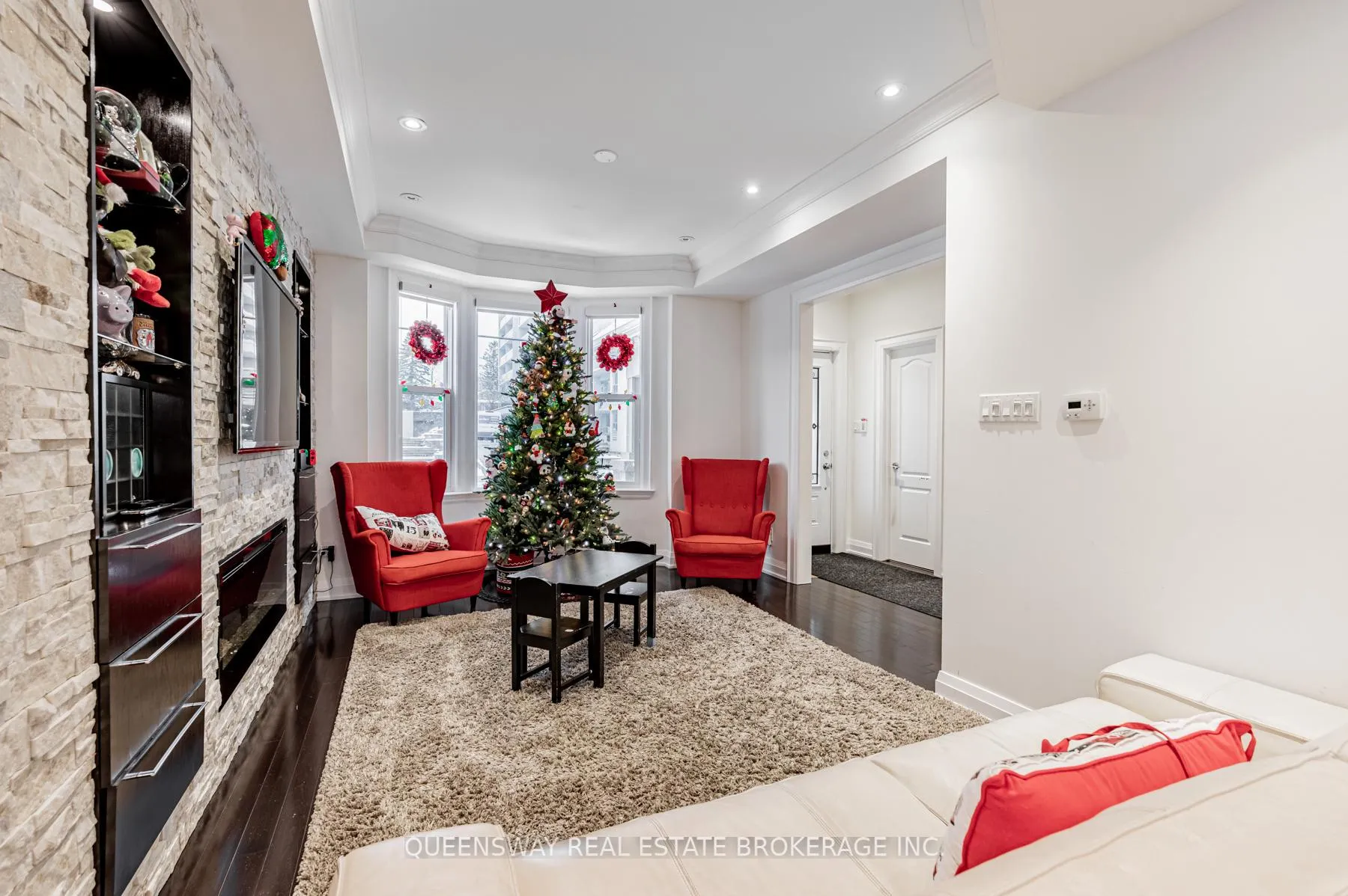 Photo 5 of 1A Hogarth Avenue, Toronto, North Riverdale — HOMEH