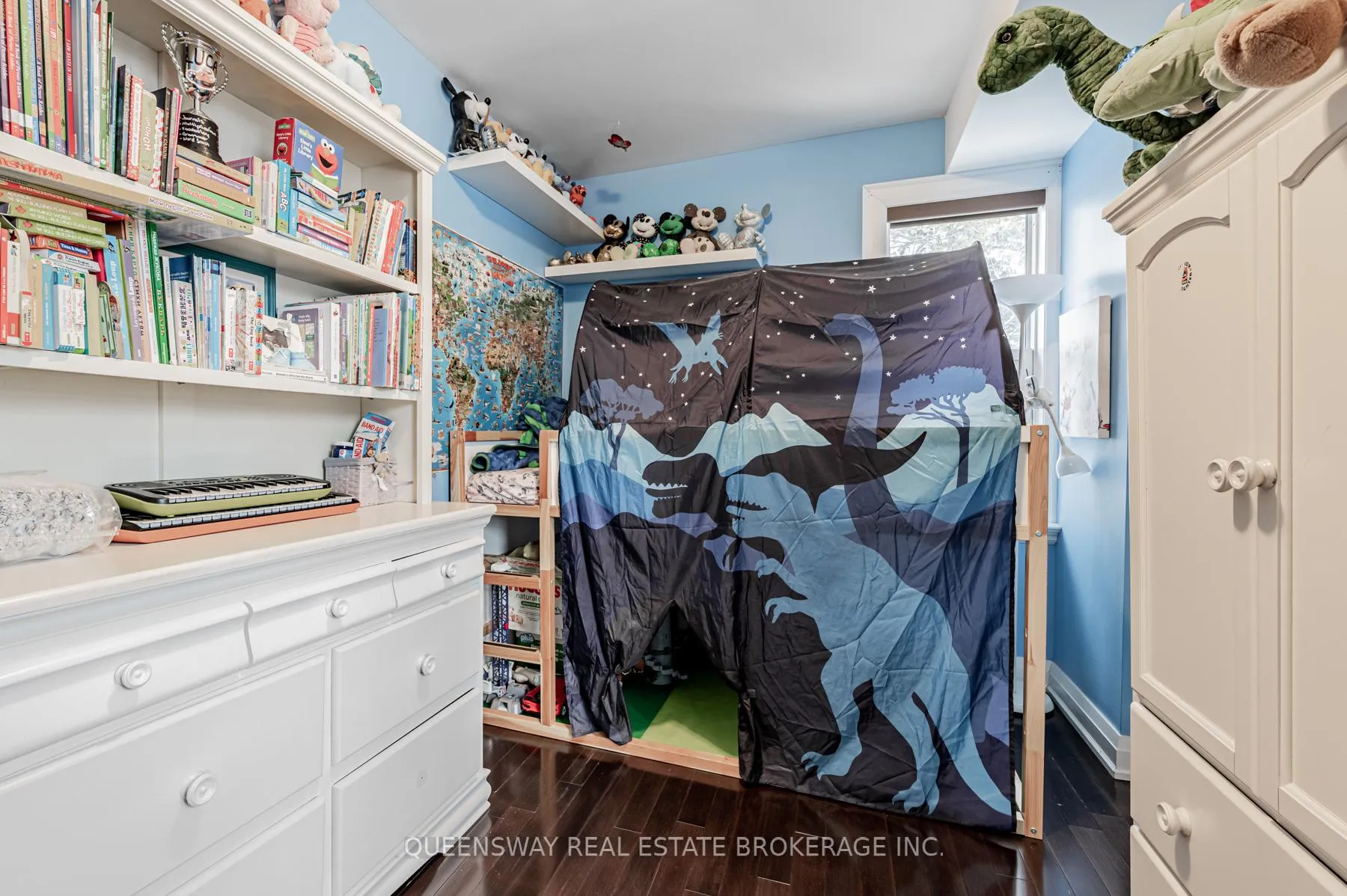 Photo 16 of 1A Hogarth Avenue, Toronto, North Riverdale — HOMEH