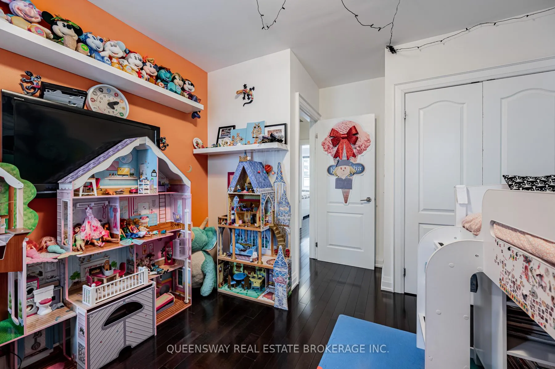 Photo 18 of 1A Hogarth Avenue, Toronto, North Riverdale — HOMEH