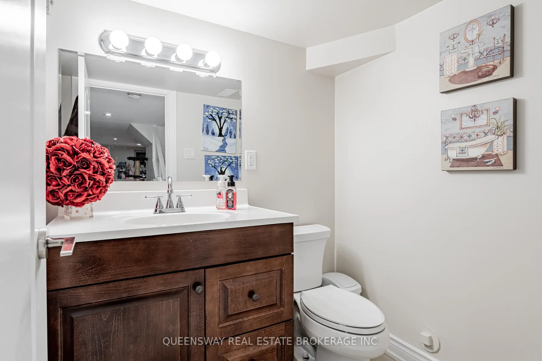 Photo 25 of 1A Hogarth Avenue, Toronto, North Riverdale — HOMEH