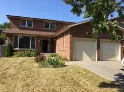 Front of 4 Ashland Crescent