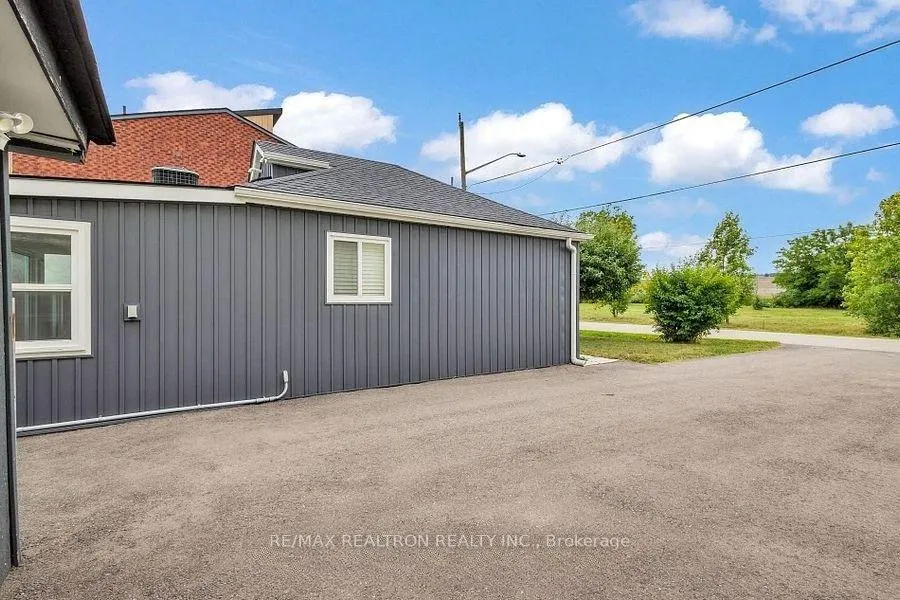 Photo 30 of 24 Trillium Avenue, Hamilton, Winona Park — HOMEH