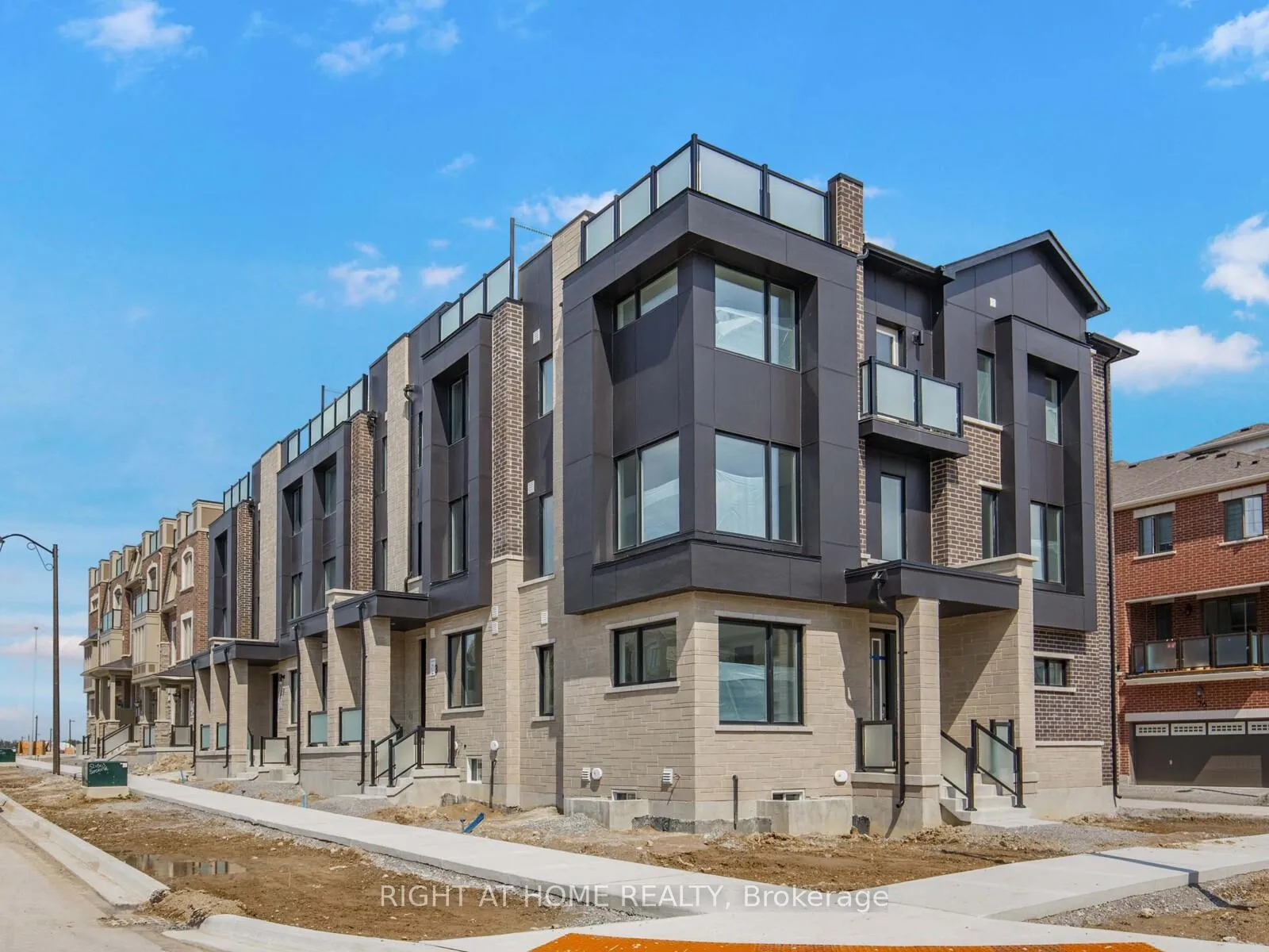 Photo 1 of 3 Wisla Avenue, Markham, Rural Markham — HOMEH