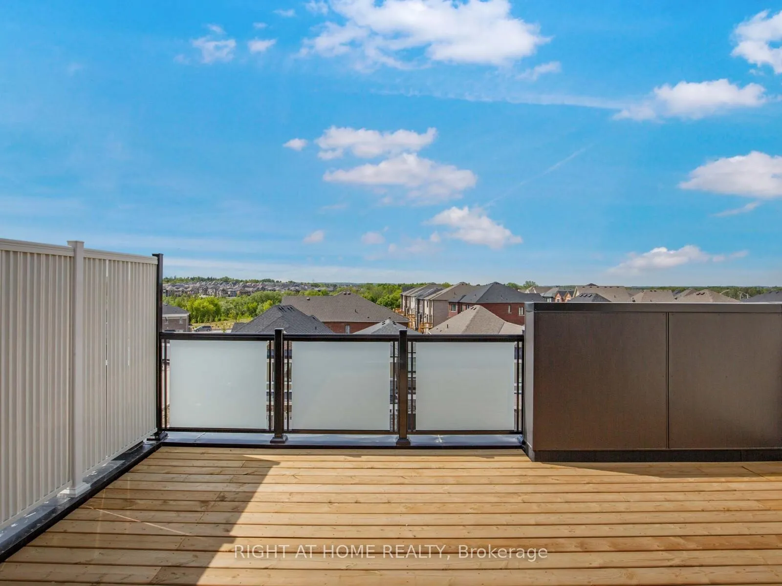 Photo 19 of 3 Wisla Avenue, Markham, Rural Markham — HOMEH