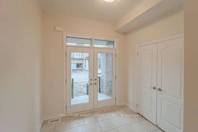 Photo 3 of 13 Waterfront Crescent, Whitby, Port Whitby — HOMEH