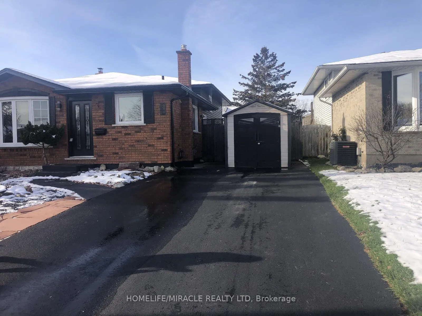 Photo 1 of Unit Upper, 171 Larchwood Circle, Welland, N. Welland — HOMEH