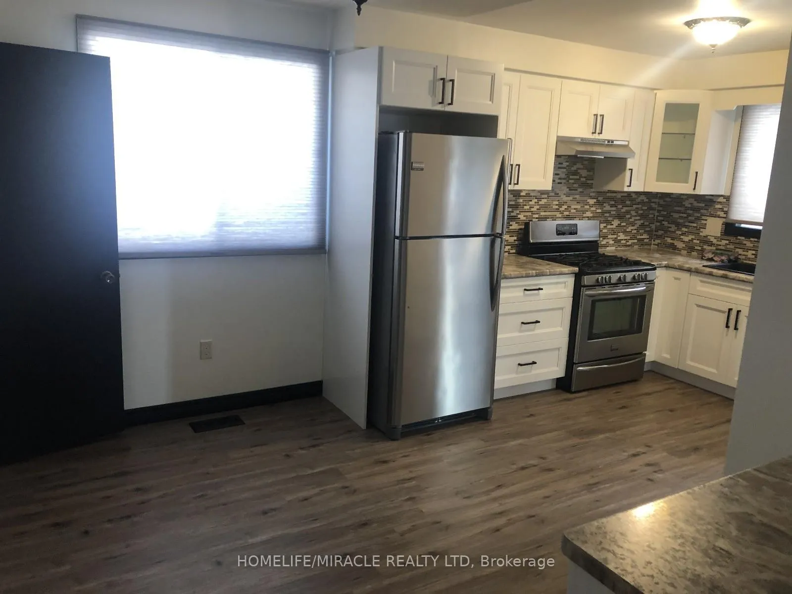 Photo 3 of Unit Upper, 171 Larchwood Circle, Welland, N. Welland — HOMEH