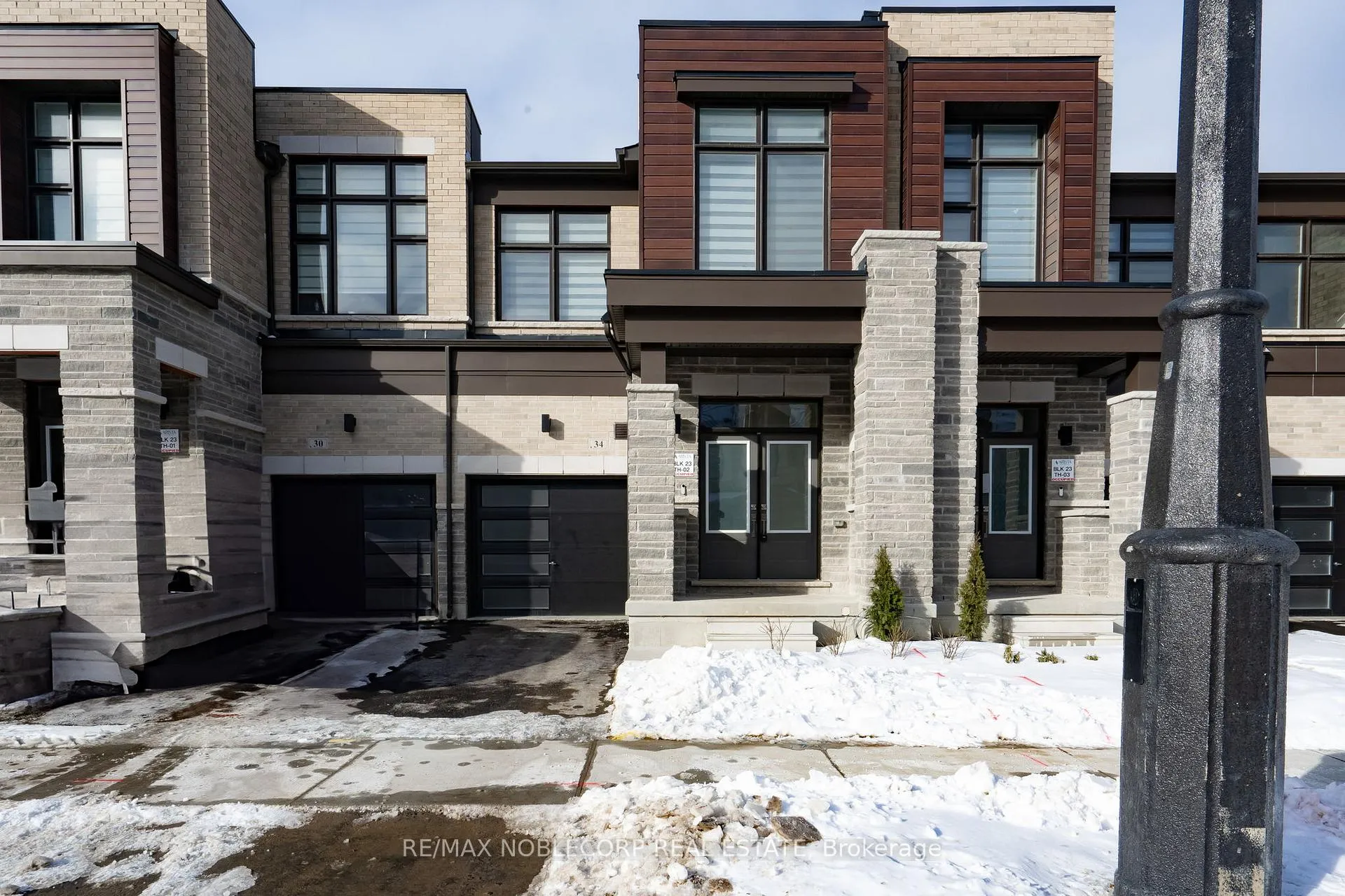 Front of 34 Singhampton Road