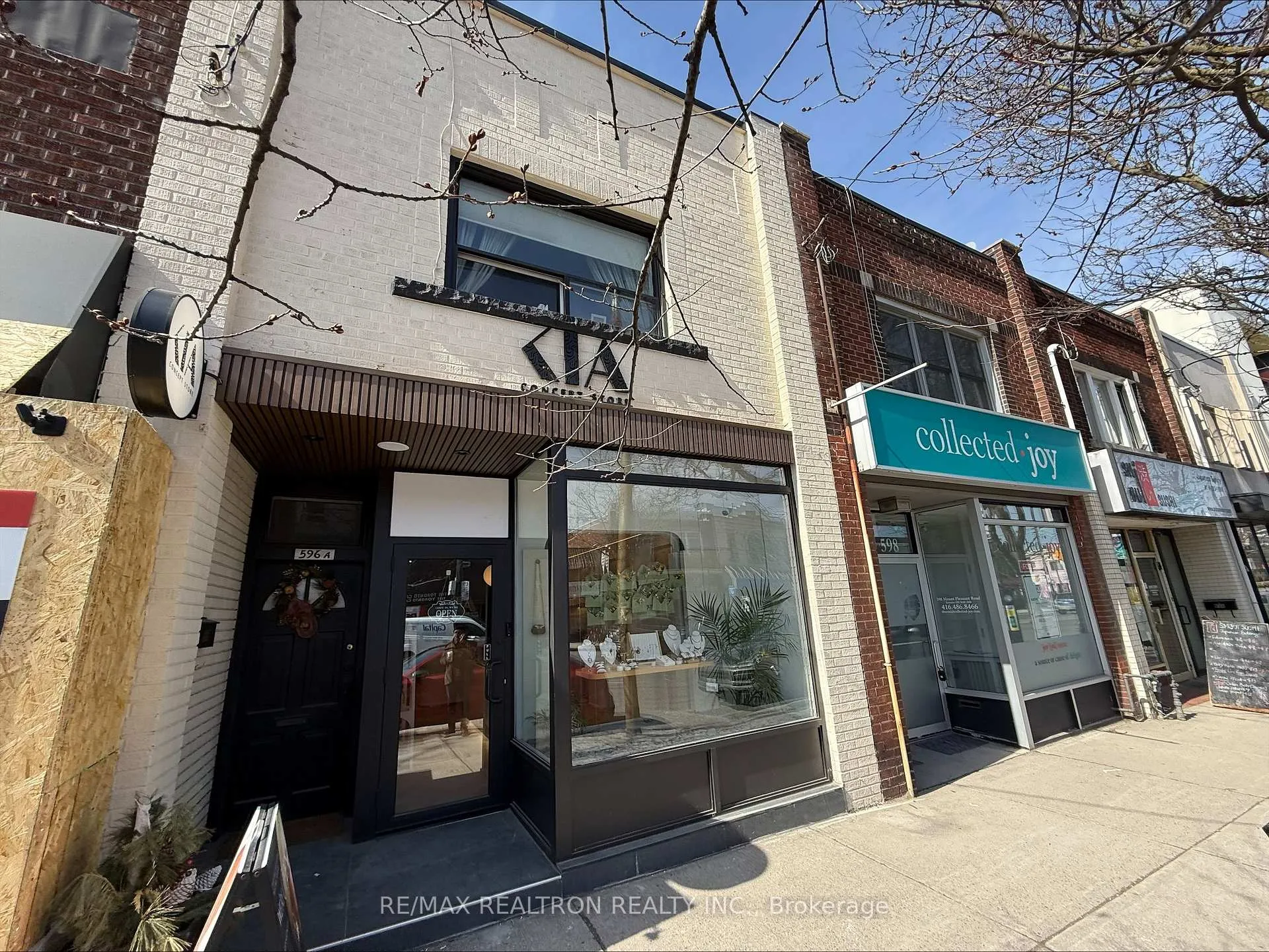 Photo 1 of 596 Mount Pleasant Road, Toronto, Mount Pleasant West — HOMEH