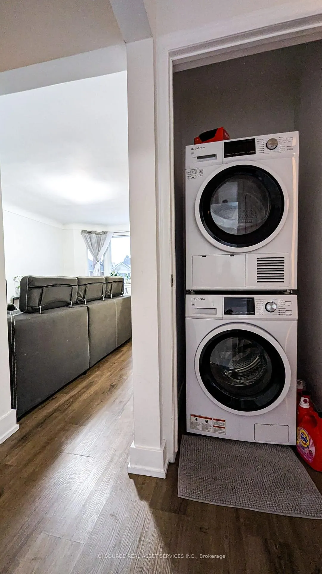 Photo 8 of Unit 1, 249 East 18th Street, Hamilton, Inch Park — HOMEH