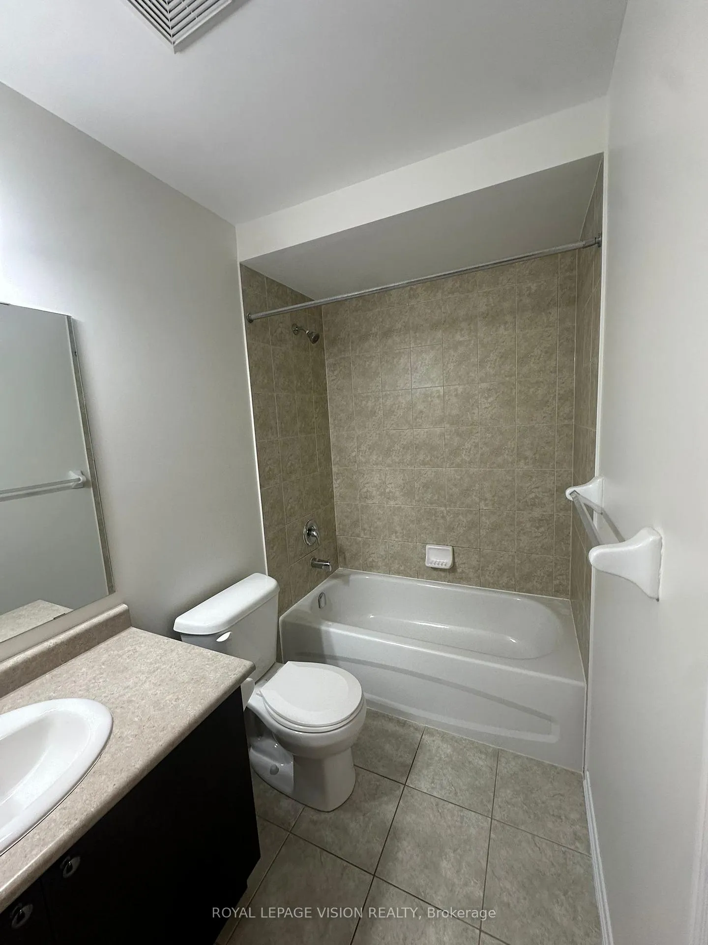 Photo 27 of 1930 Hunking Drive, Oshawa, Taunton — HOMEH
