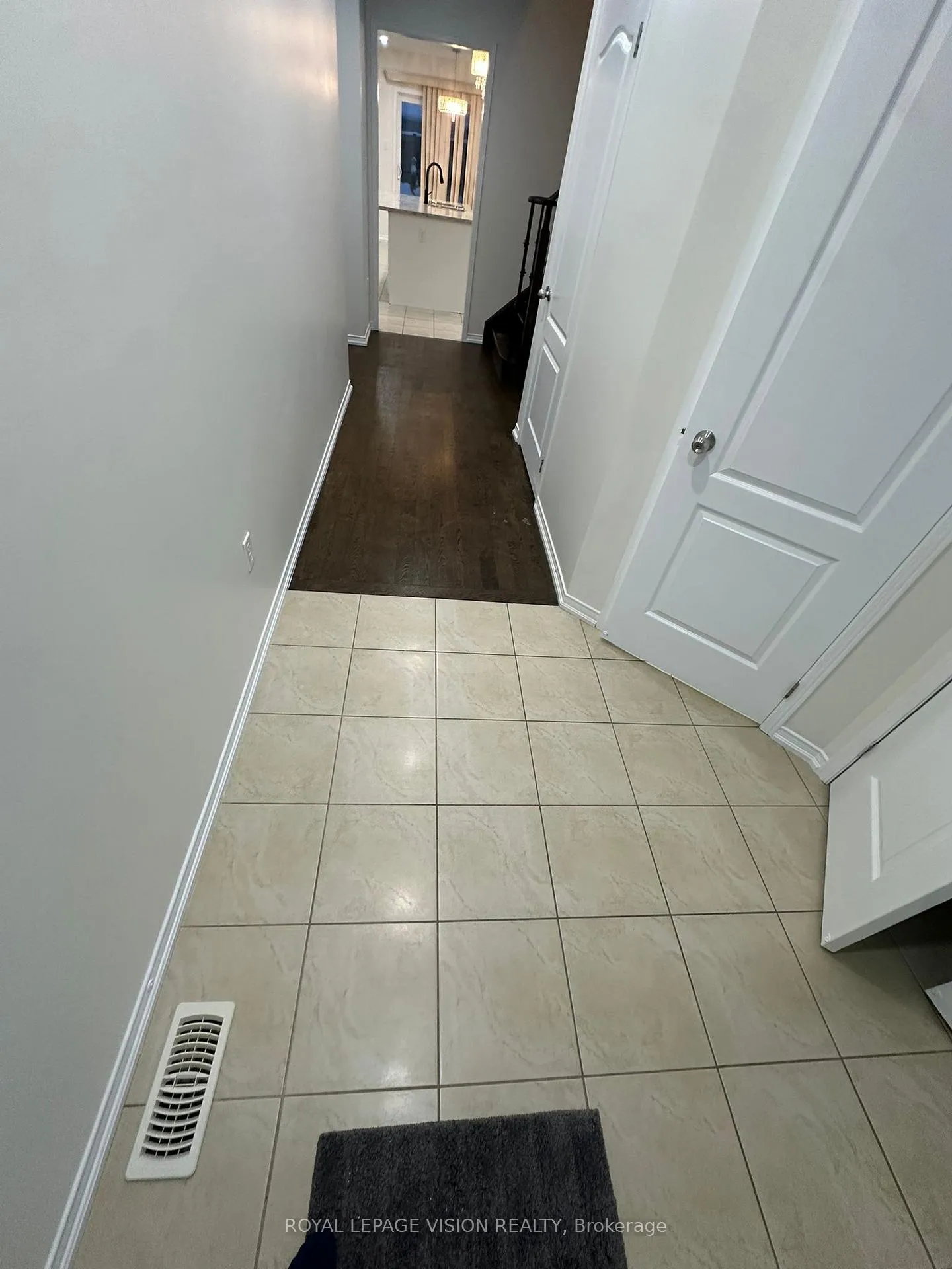Photo 37 of 1930 Hunking Drive, Oshawa, Taunton — HOMEH