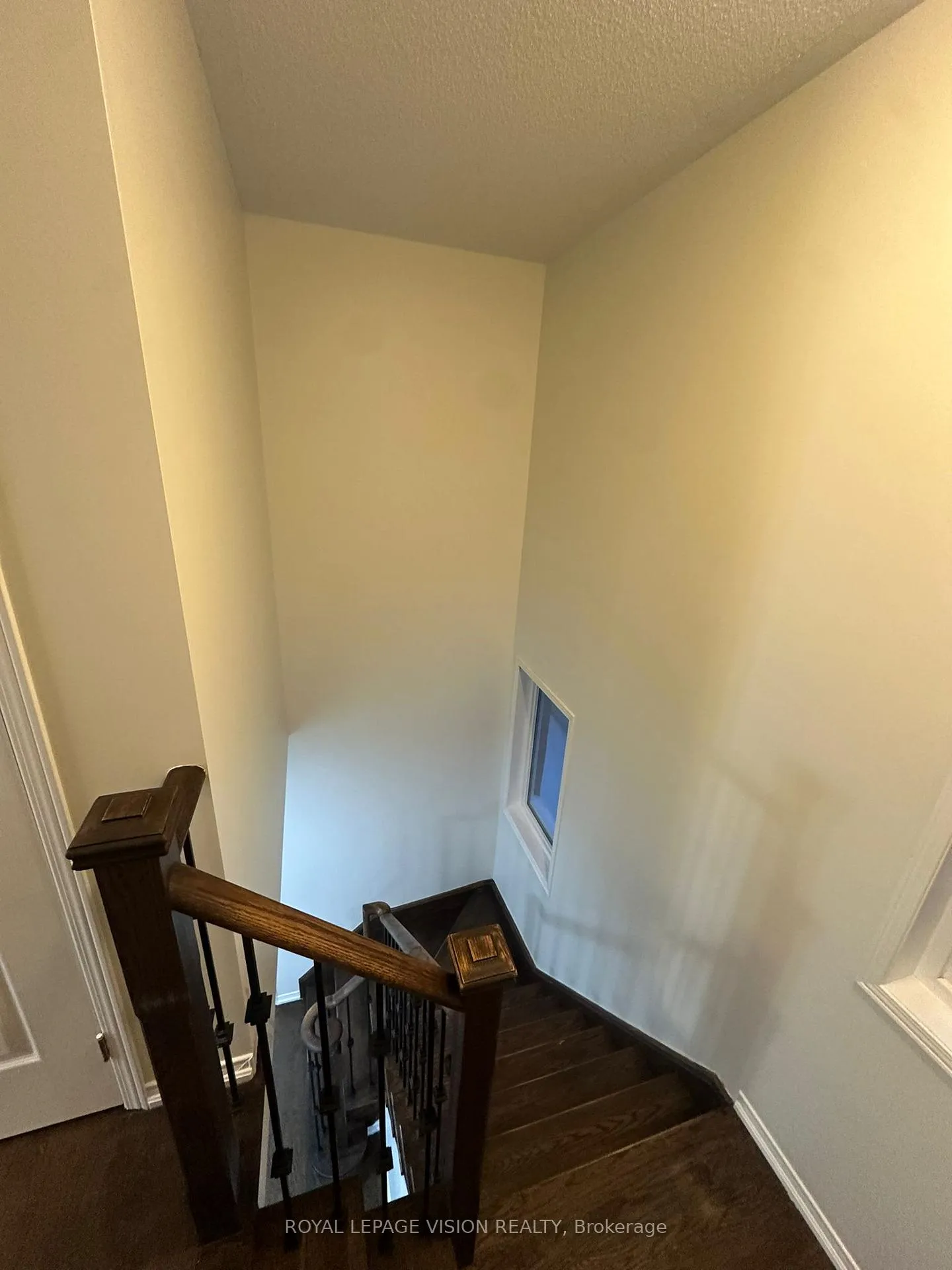 Photo 42 of 1930 Hunking Drive, Oshawa, Taunton — HOMEH