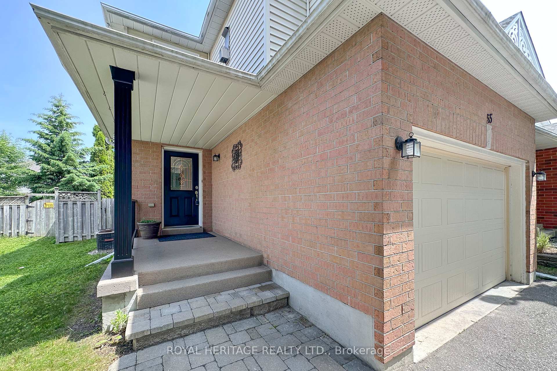 Photo 3 of 55 Hearthstone Crescent, Clarington, Courtice — HOMEH