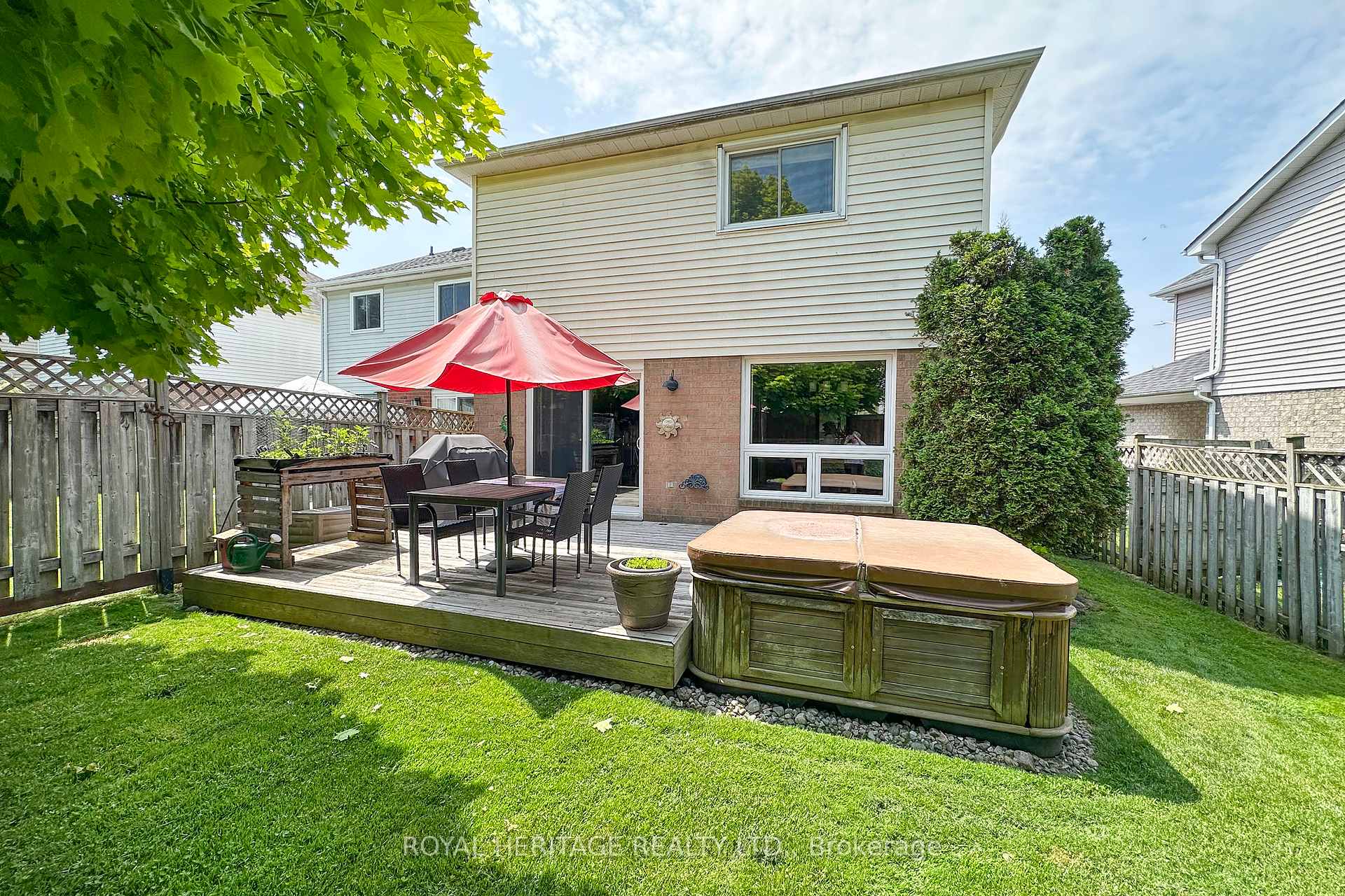 Photo 26 of 55 Hearthstone Crescent, Clarington, Courtice — HOMEH