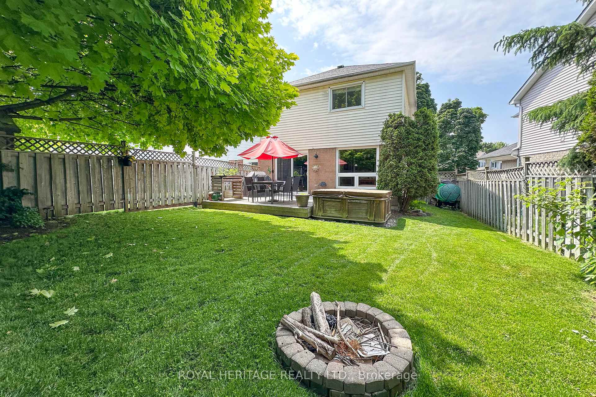 Photo 27 of 55 Hearthstone Crescent, Clarington, Courtice — HOMEH