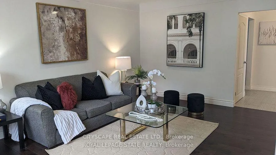 Photo 10 of Unit Upper, 228 Bell Avenue, Hamilton, Bartonville — HOMEH