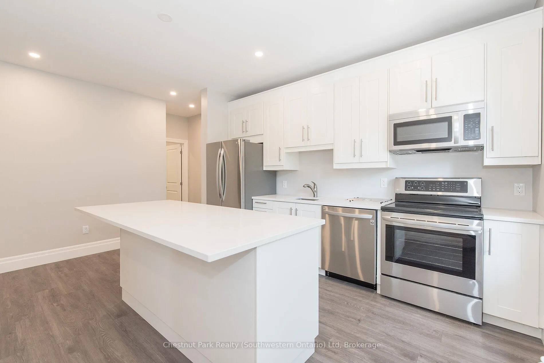 Photo 5 of Unit 3, 113 Young Street, Kitchener — HOMEH