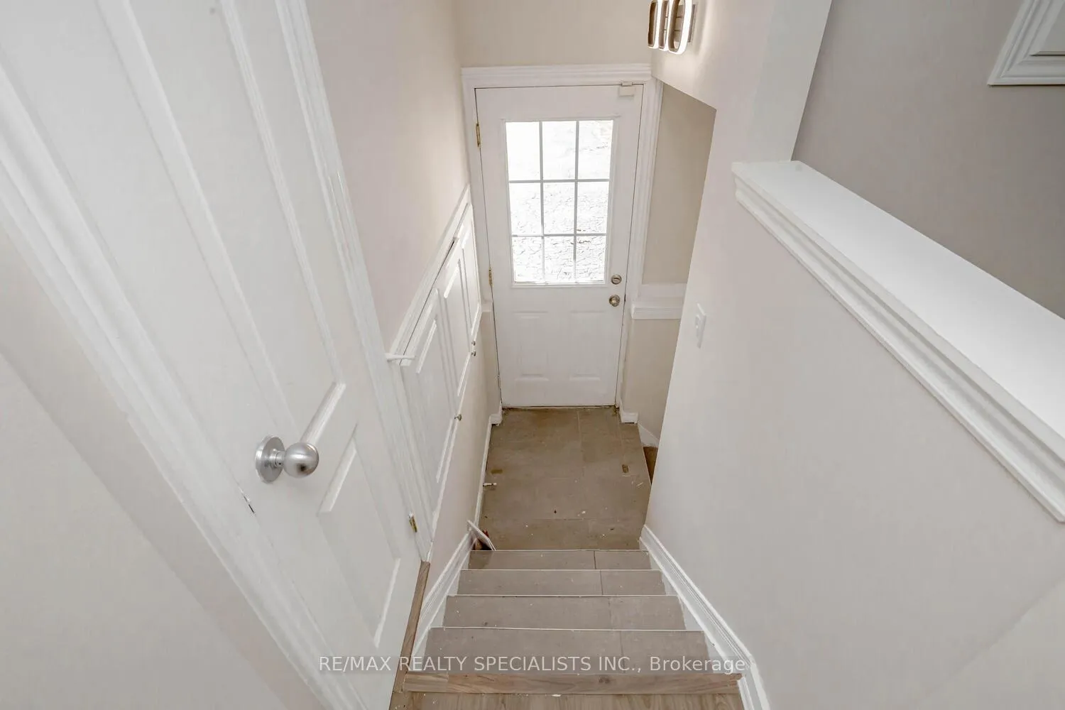 Photo 5 of 206 Green Road, Hamilton, Stoney Creek — HOMEH