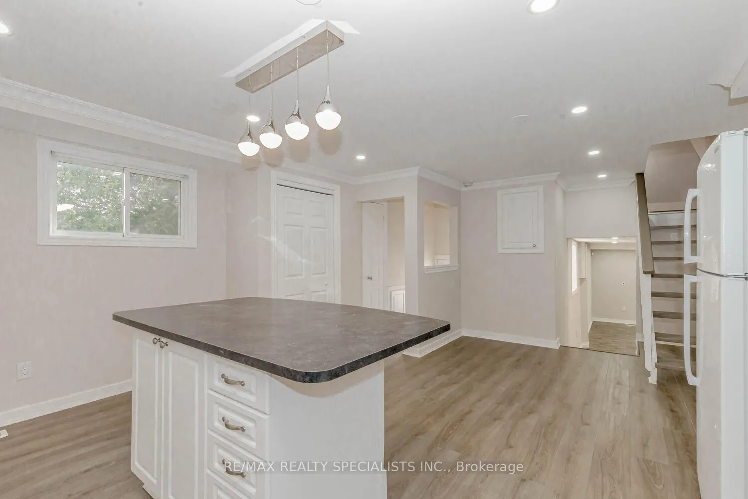 Photo 11 of 206 Green Road, Hamilton, Stoney Creek — HOMEH
